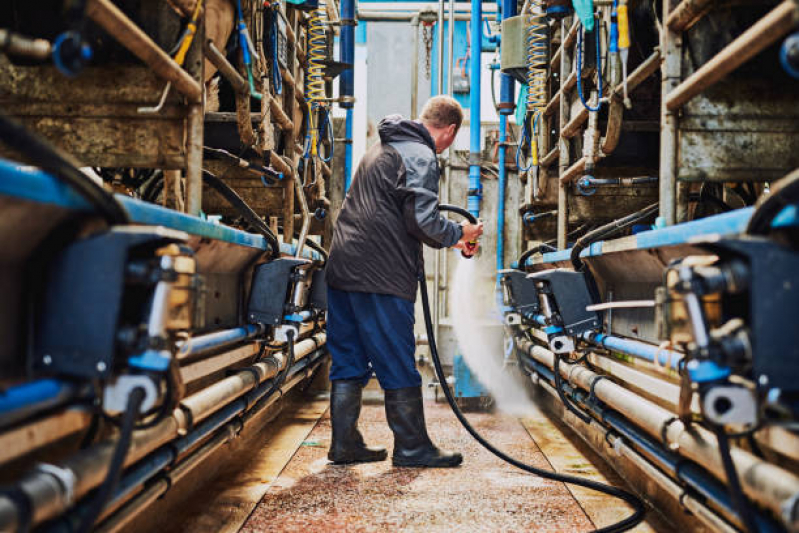 Preço de Limpeza e Higienização de Piso Industrial Ipeúna - Limpeza e Conservação de Chão Industrial Piracicaba